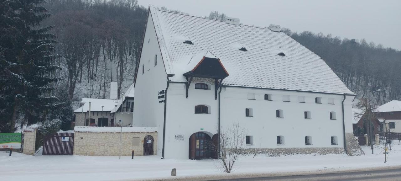 Nocleg ze śniadaniem Spichlerz 1 3*